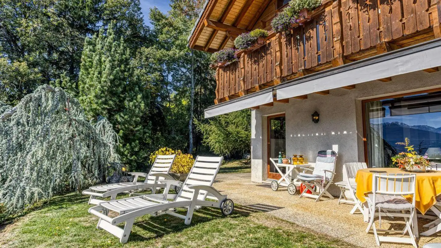 Single house for sale - 1974 Arbaz