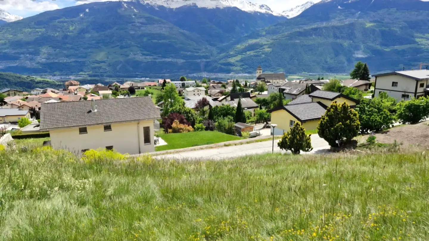 Bauland kaufen - 1976 Erde - Foto 2