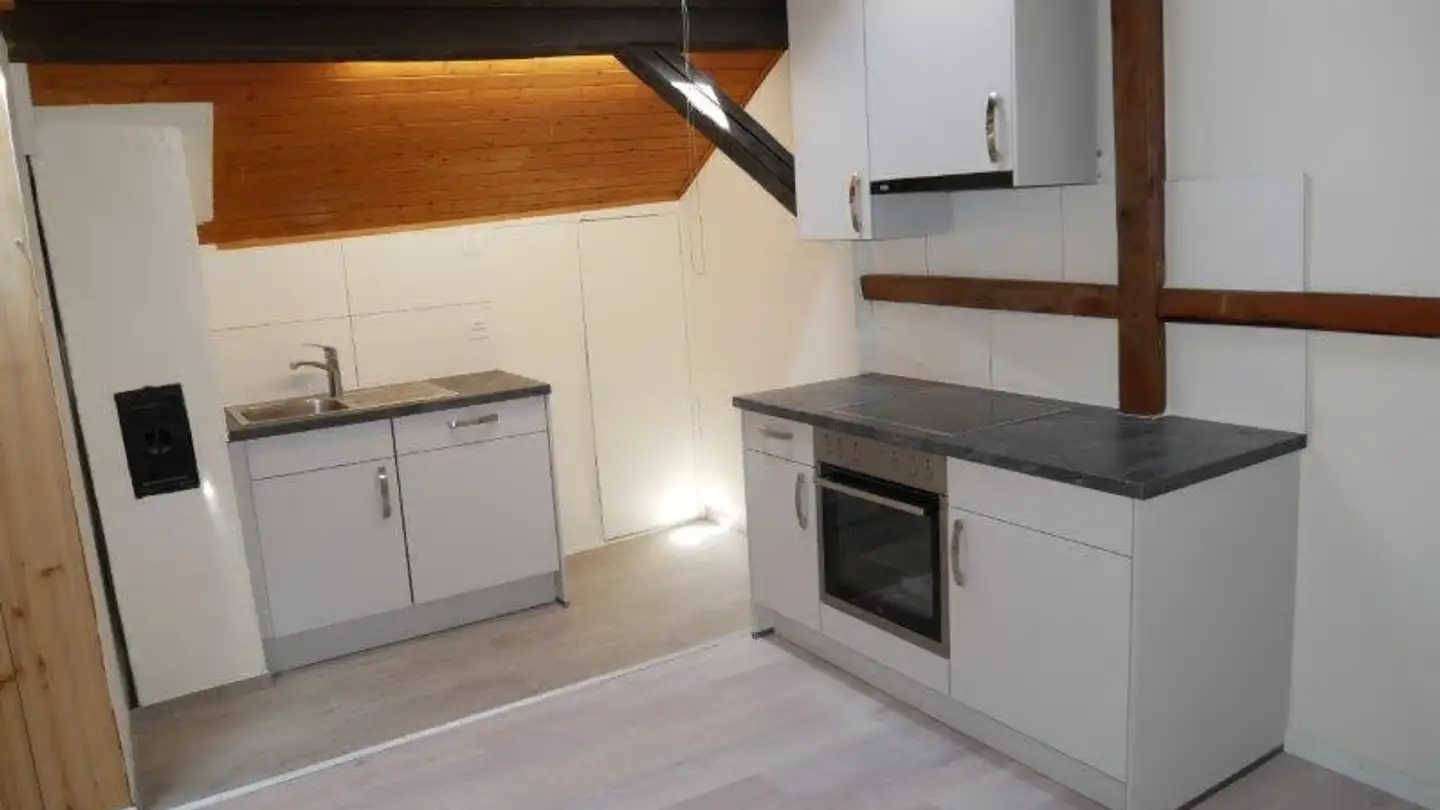 Attic flat for rent - In Der Gass 2, 8627 Grüningen - Photo 3