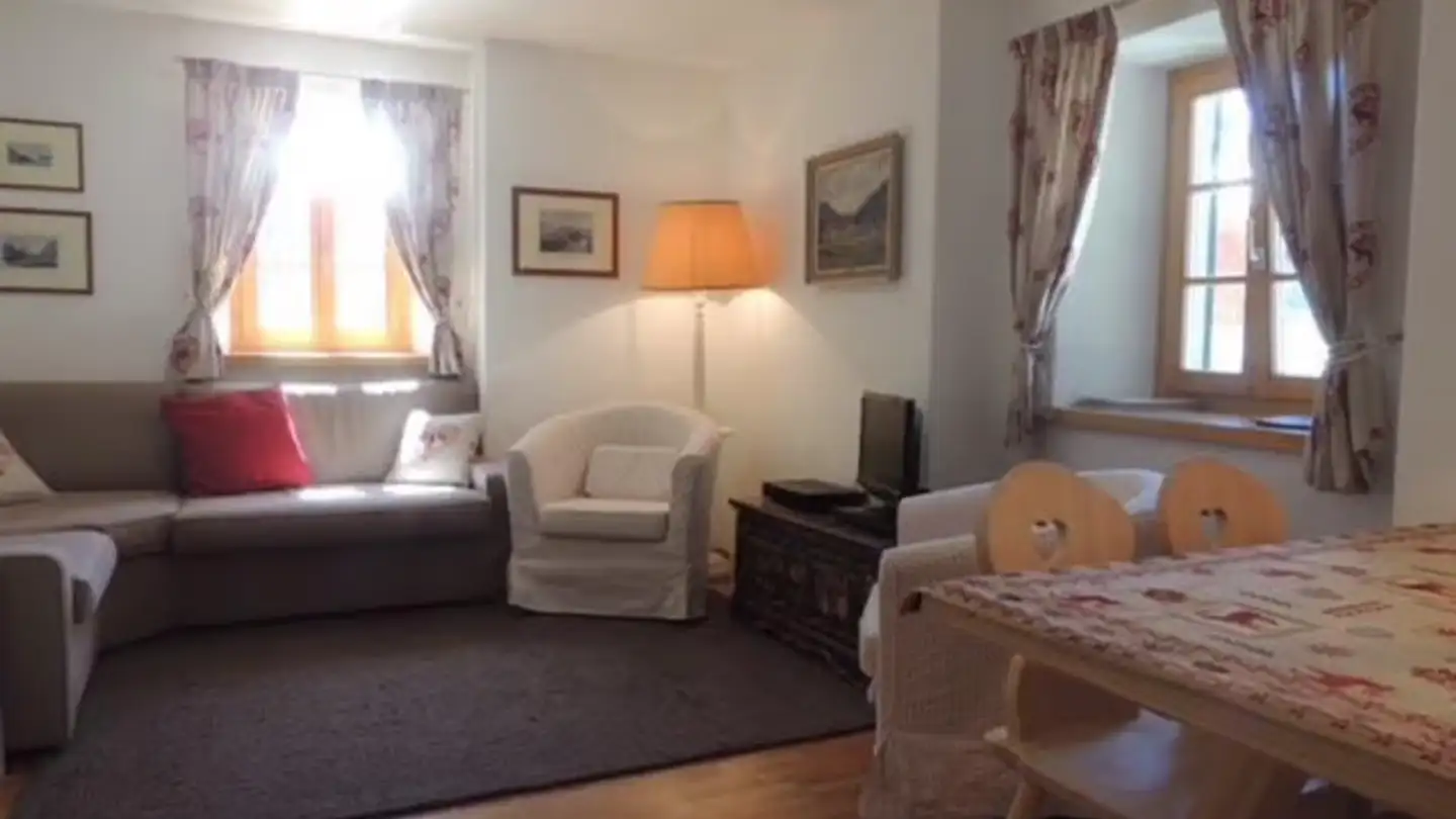 Appartement meublé à louer - 7523 Madulain - Photo 2