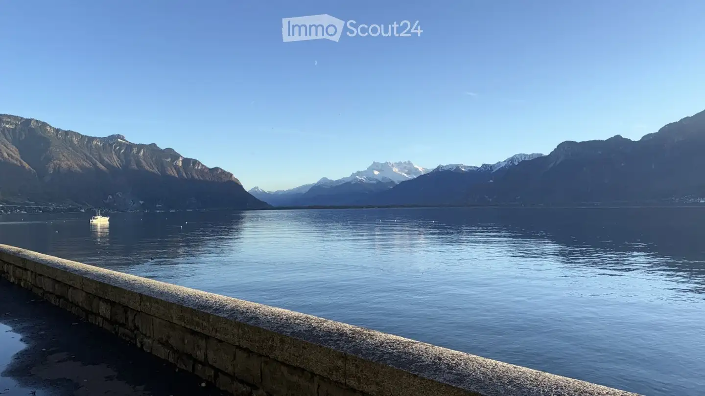 Apartment for rent - 1824 Caux