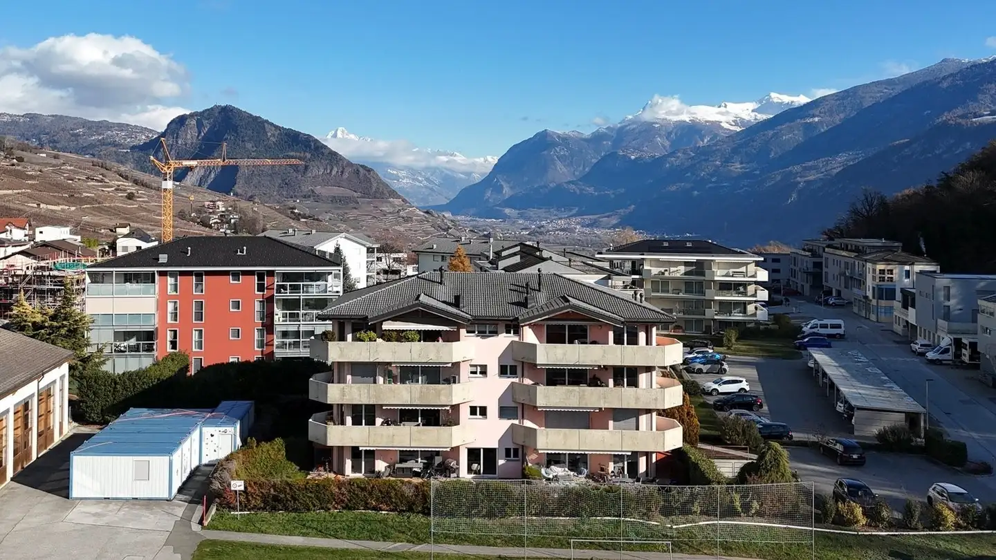 Single garage for rent - Rue Des Grandchamps 19, 1971 Champlan (Grimisuat)