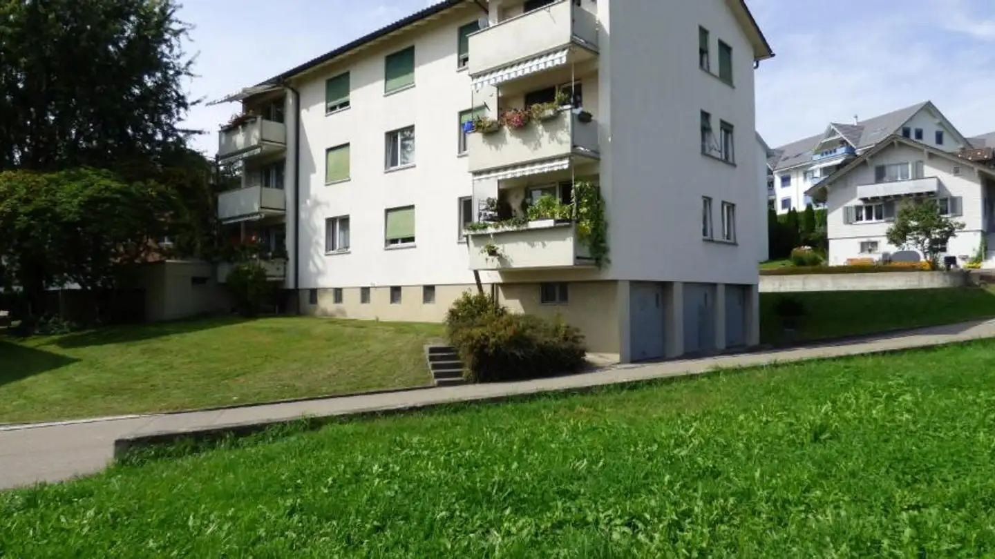 Appartamento in affitto - Gütschweg 17, 8733 Eschenbach SG