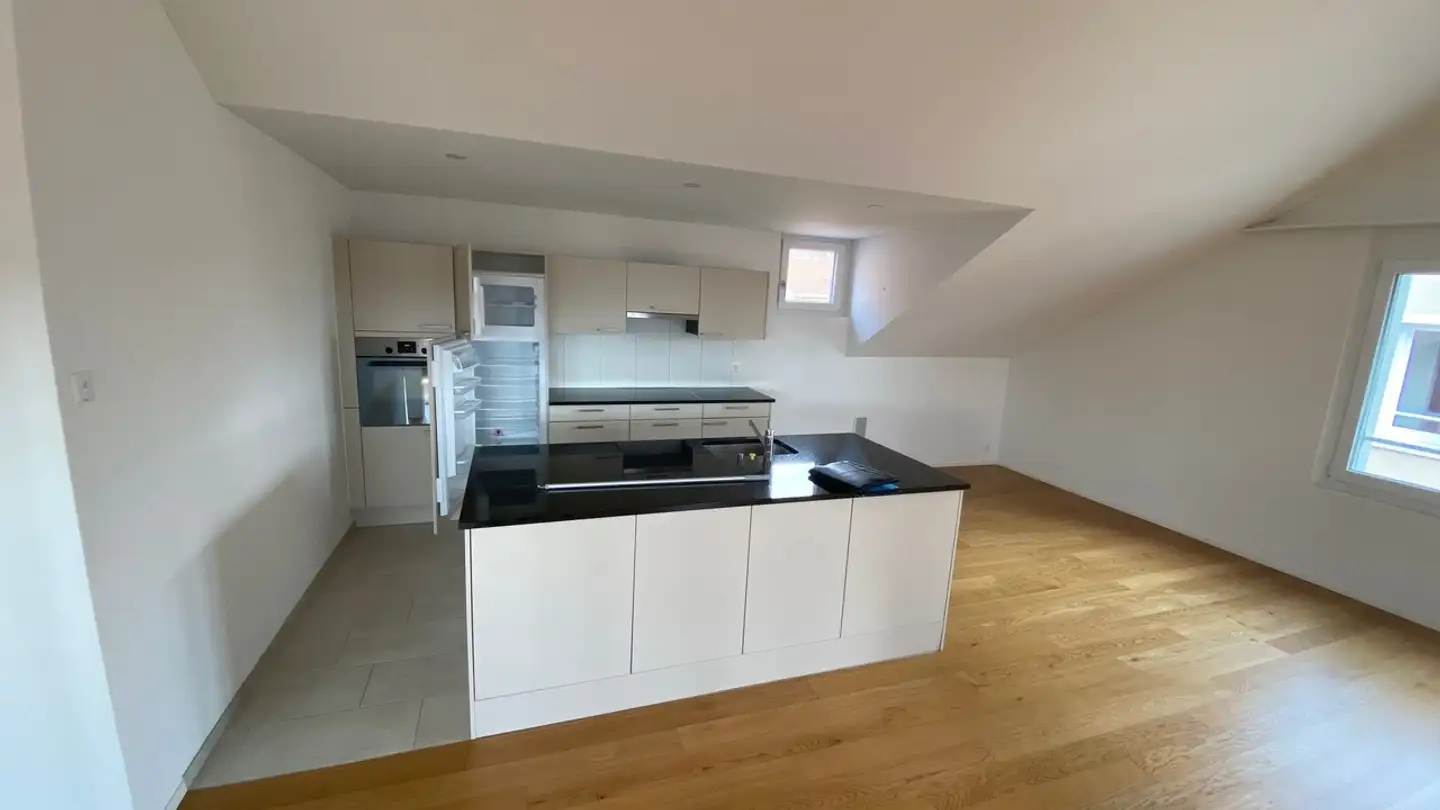 Dachgeschosswohnung mieten - Hochstrasse, 8330 Pfäffikon ZH