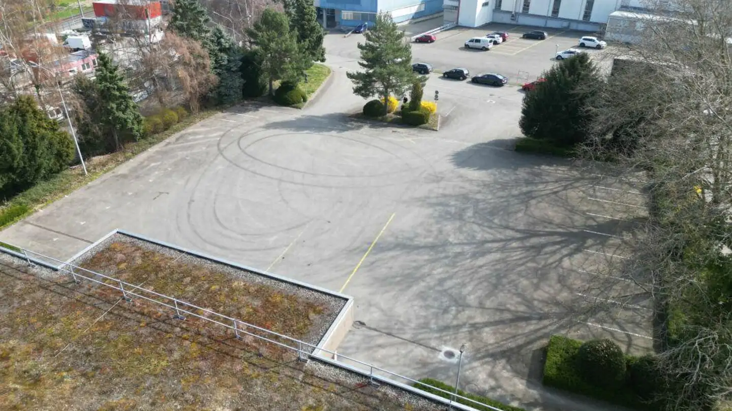 Parkplatz im Freien mieten - Blumenfeldstrasse 14, 9403 Goldach - Foto 3