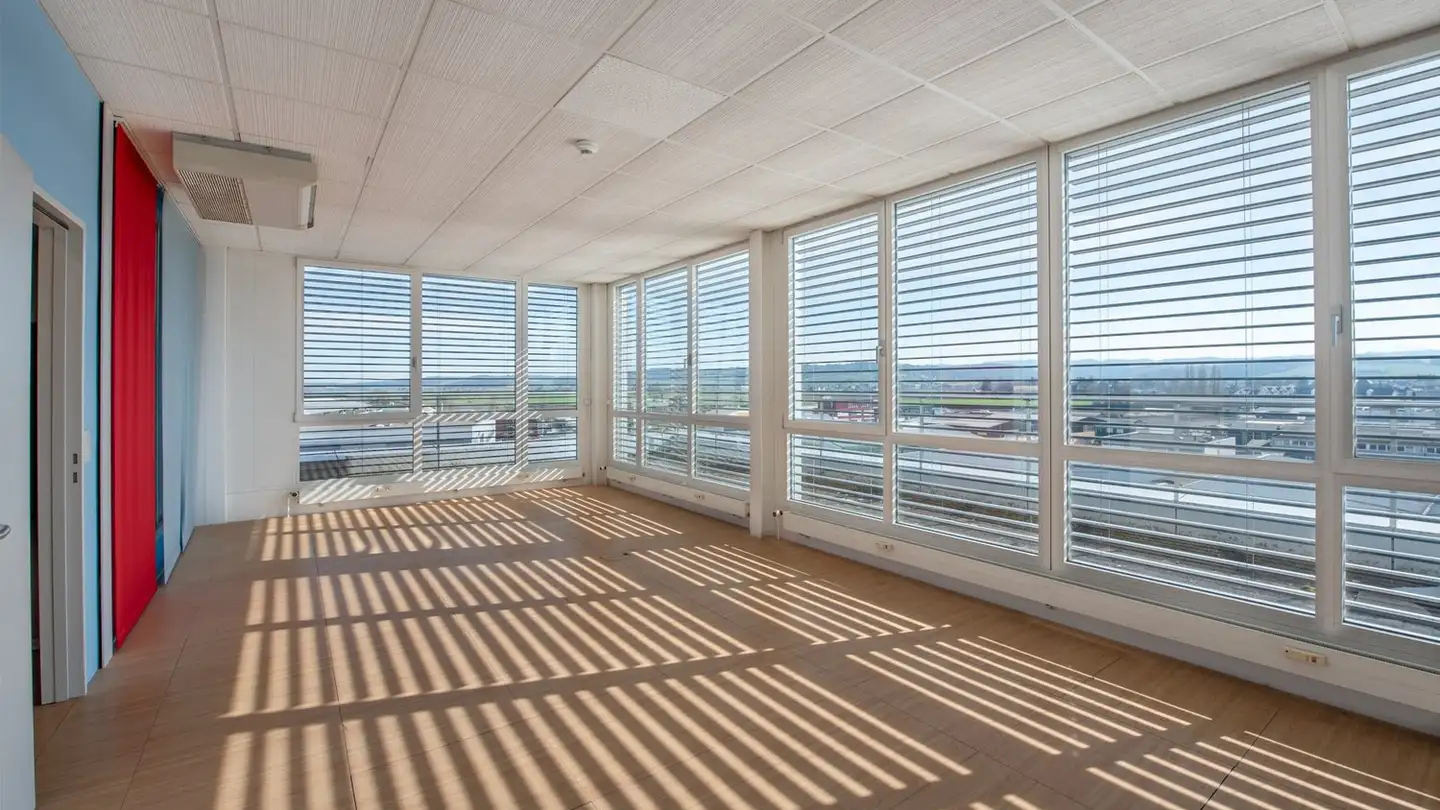 Spazio ufficio in affitto - Industrie Neuhof 23, 3422 Kirchberg BE - Photo 3