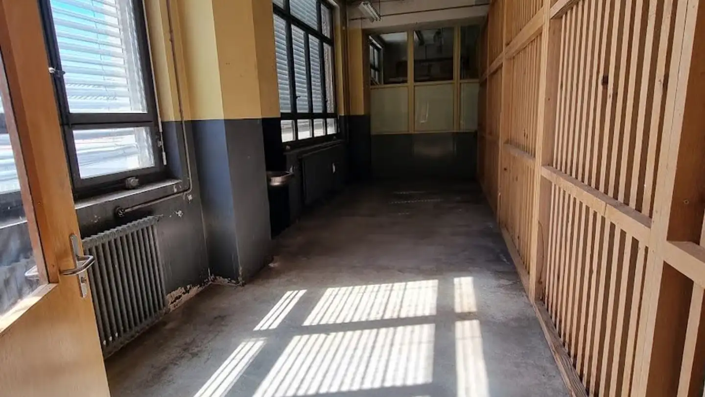 Commercial for rent - Rue Des Moulins 4, 2108 Couvet