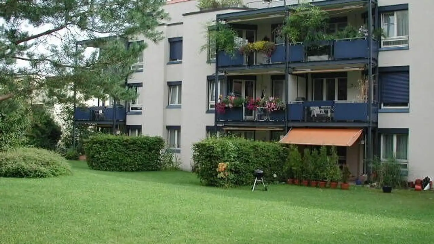 Outdoor parking space for rent - Zelgmatt 7, 8132 Egg b. Zürich