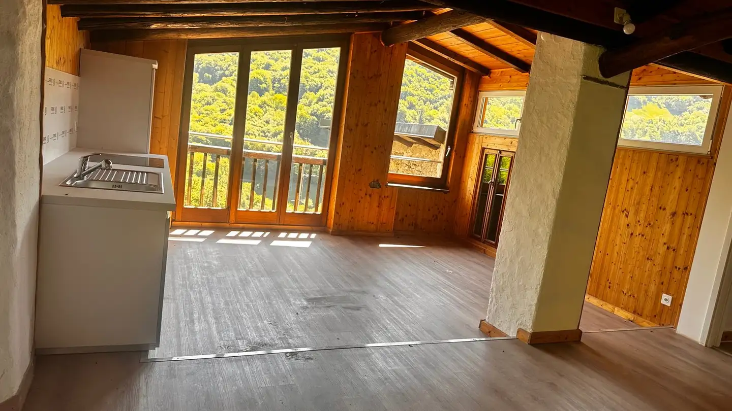 Wohnung mieten - Via Nucleo Paudo 9, 6582 Pianezzo