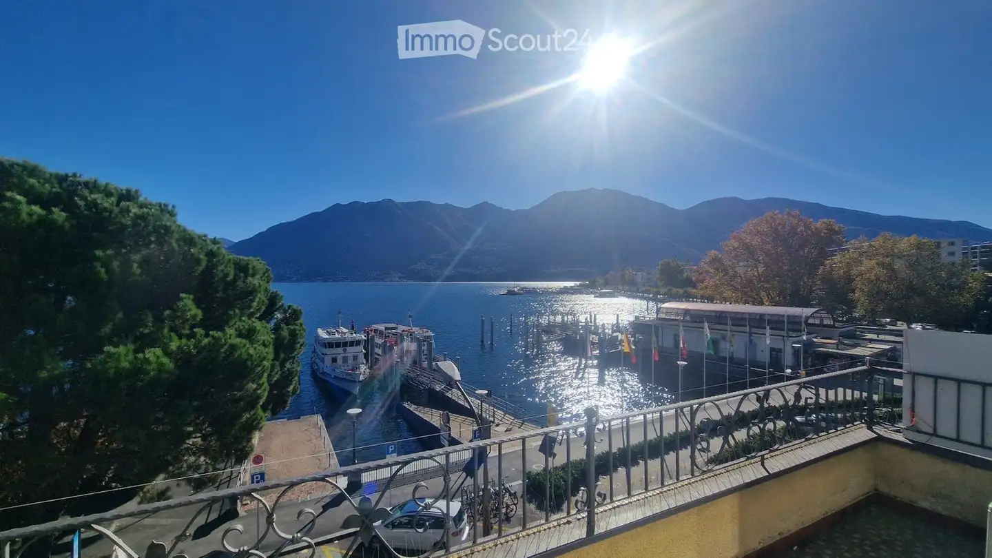 Appartement à louer - Viale Verbano 1, 6600 Muralto