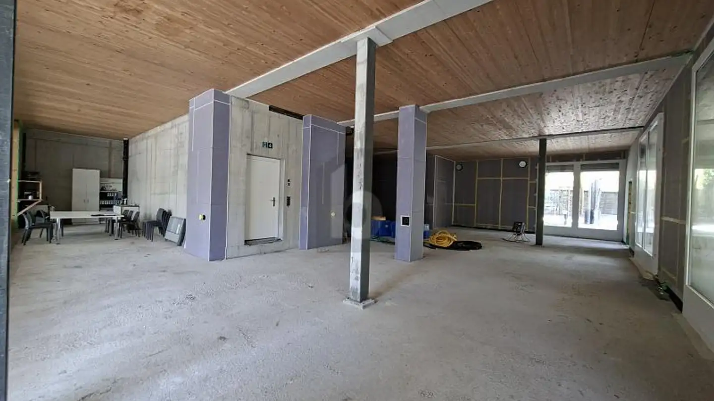 Office space for sale - 6438 Ibach - Photo 4