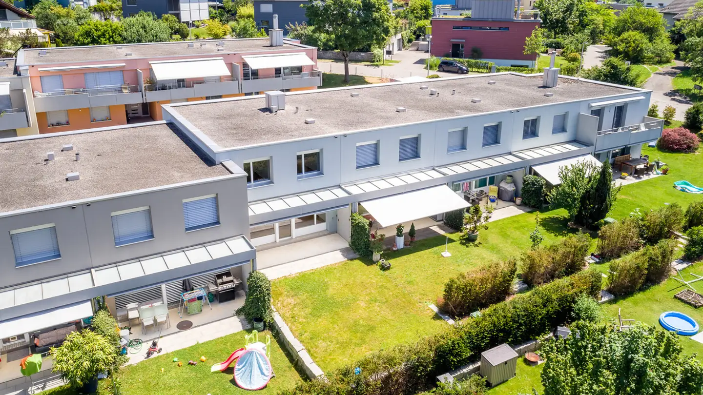 Row house for rent - Höchistrasse, 8610 Uster