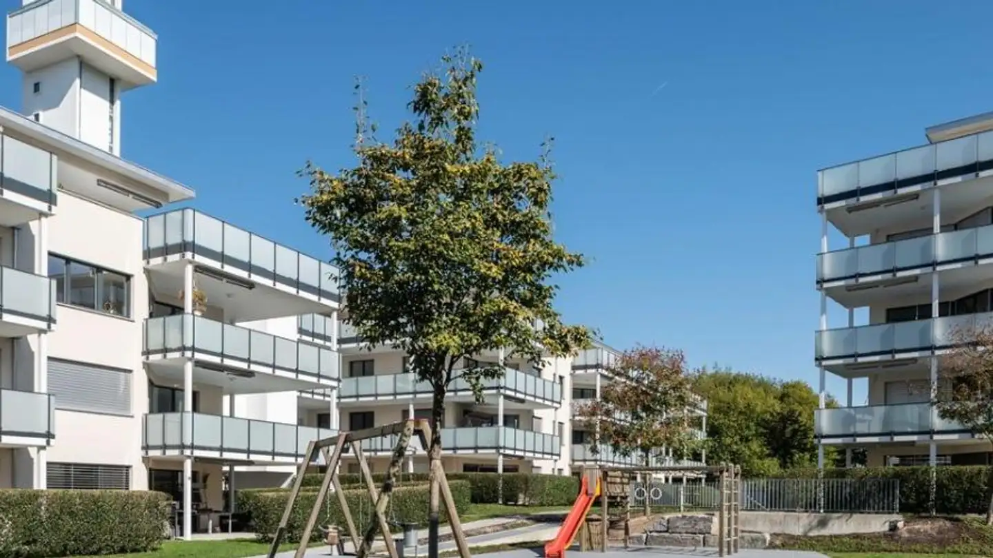 Indoor motorbike parking space for rent - Zugerstrasse 16, 6030 Ebikon