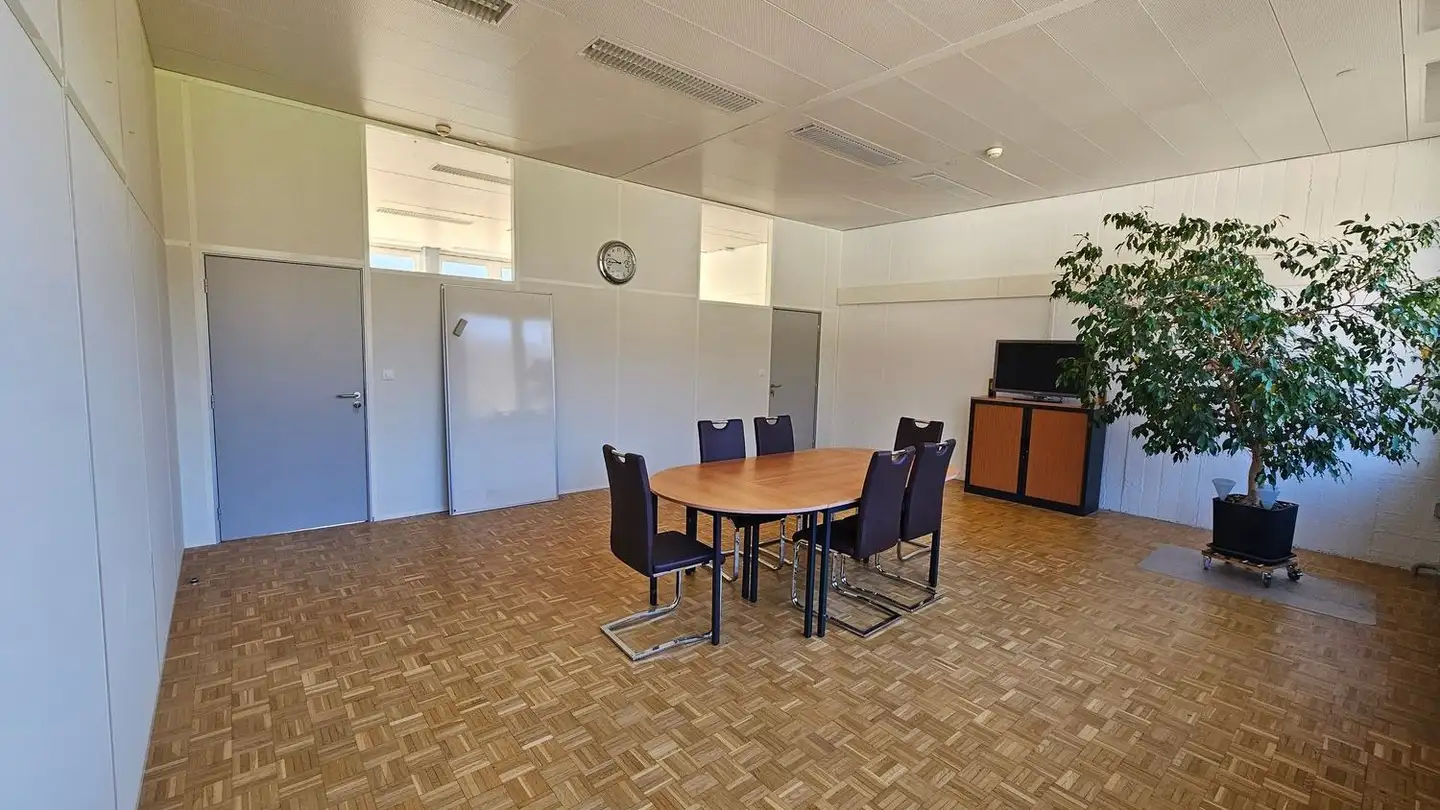 Spazio ufficio in affitto - Site-Dubied, 2108 Couvet - Photo 4