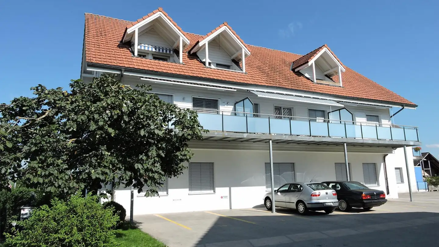 Outdoor parking space for rent - Dorfstrasse, 6222 Gunzwil
