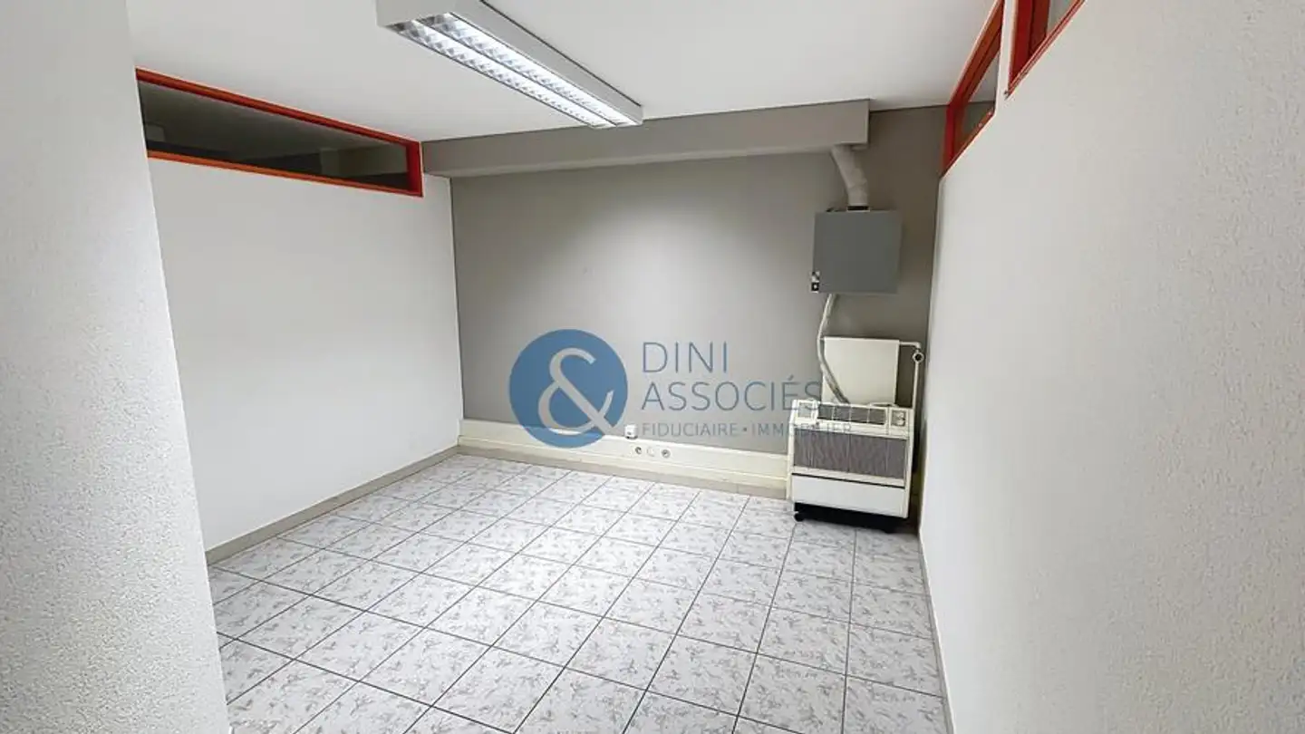 Office space for rent - Rue Du Rhône 5, 1920 Martigny - Photo 4