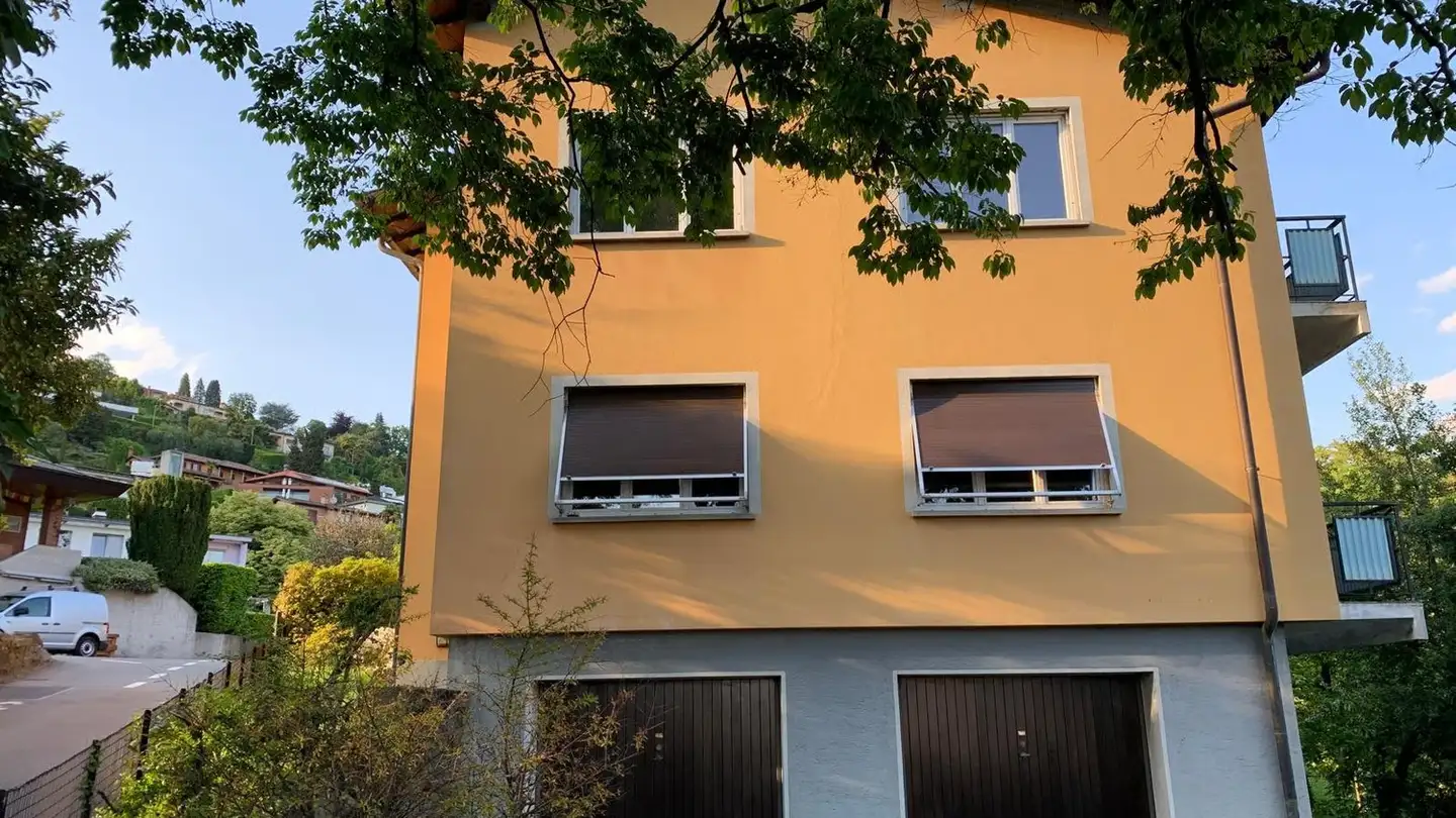 Appartement à louer - Via Navesco 3, 6942 Savosa