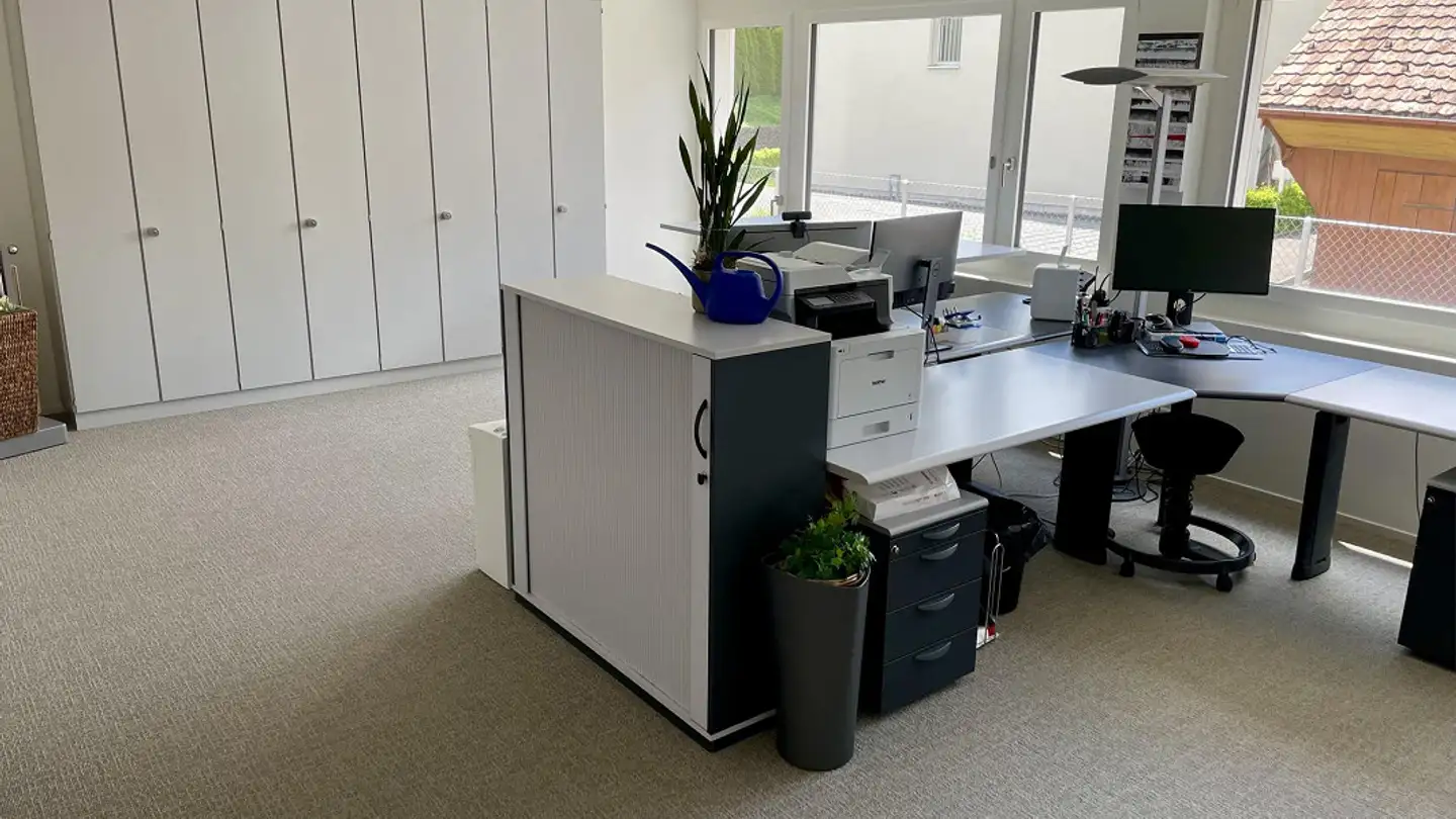 Spazio ufficio in affitto - Holzhäusernstrasse 18, 6313 Menzingen - Photo 2