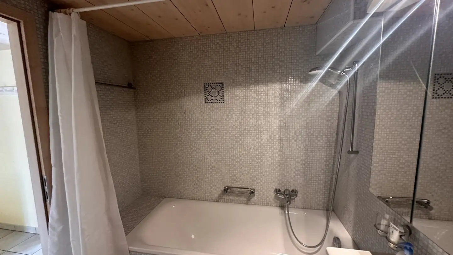 Appartement à louer - Quai Tasman, 1897 Bouveret - Photo 4