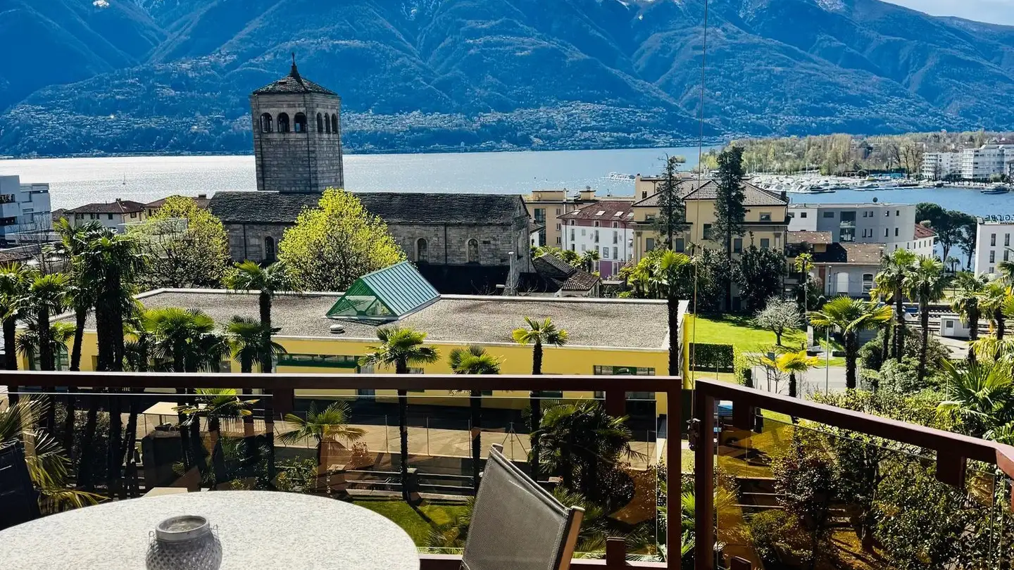 Apartment for rent - 6600 Muralto - Photo 2