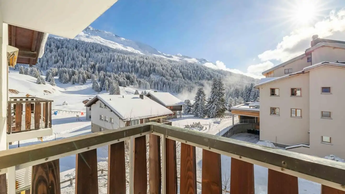 Appartement à vendre - 7077 Valbella