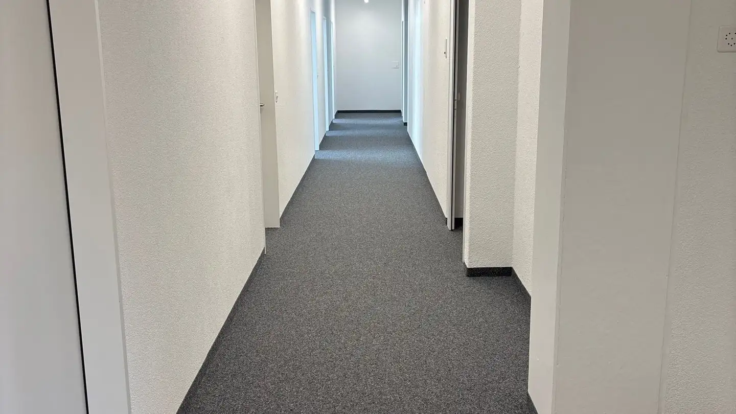 Spazio ufficio in affitto - Chli-Ebnet 1, 6403 Küssnacht am Rigi - Photo 3