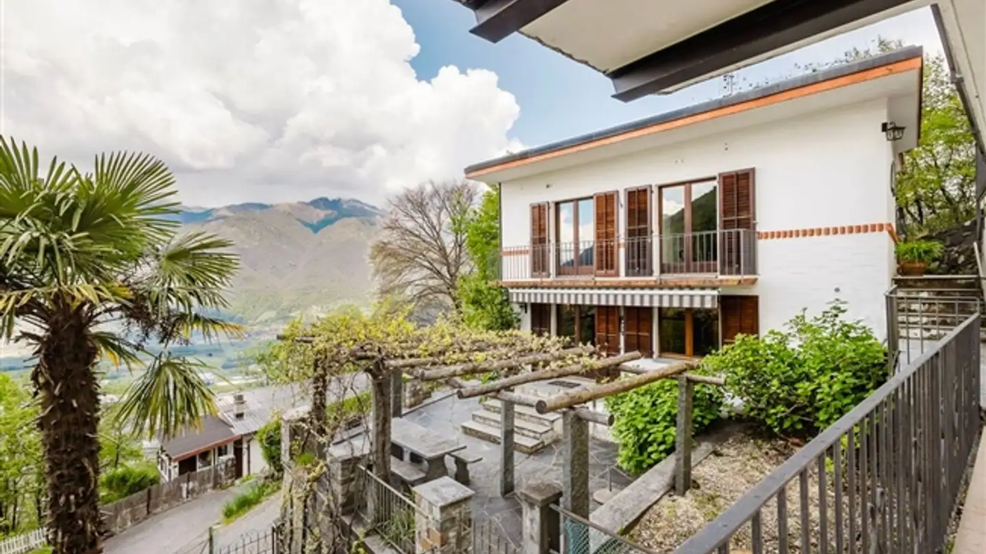 Einfamilienhaus kaufen - Via Calmagnone 2, 6599 Robasacco