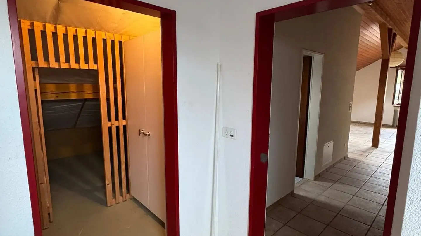 Dachgeschosswohnung mieten - 5223 Riniken - Foto 2