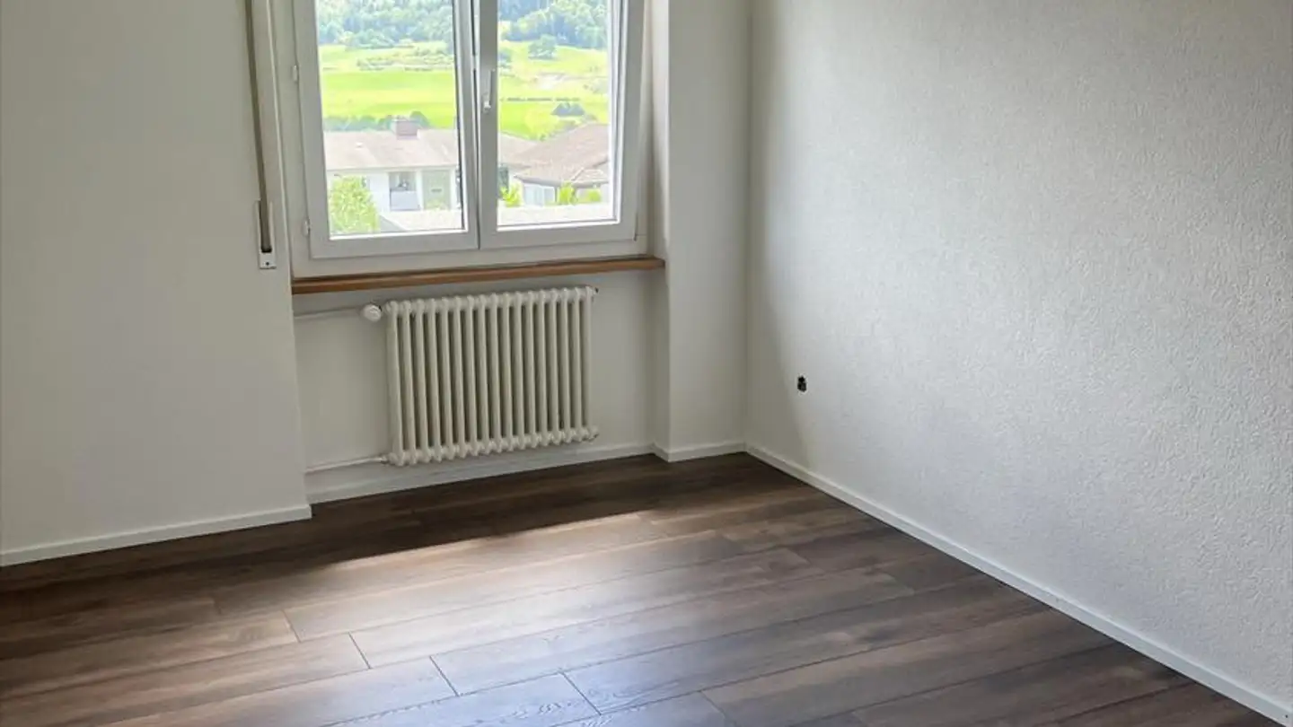 Attic flat for rent - Chemin Des Mésanges 9, 2740 Moutier - Photo 4