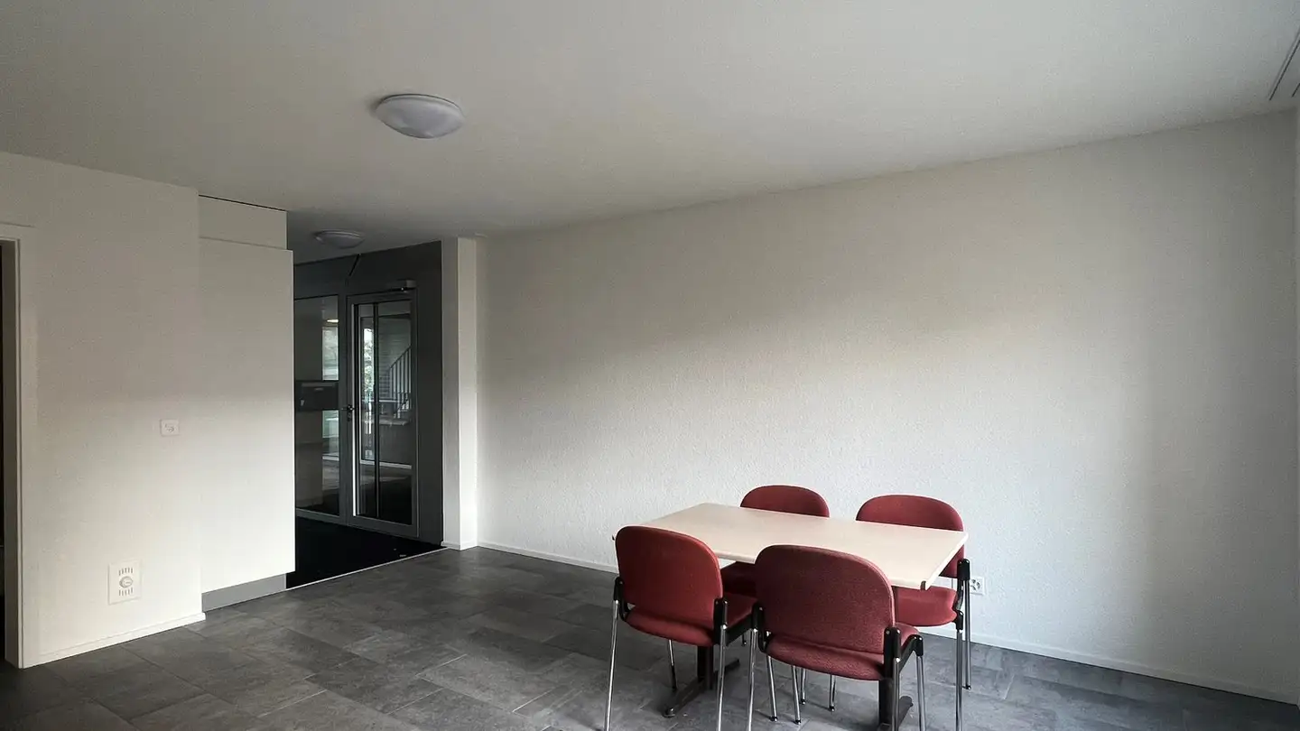 Hobby room for rent - Chemin De La Scierie / Sägefeldweg 47, 2504 Biel/Bienne