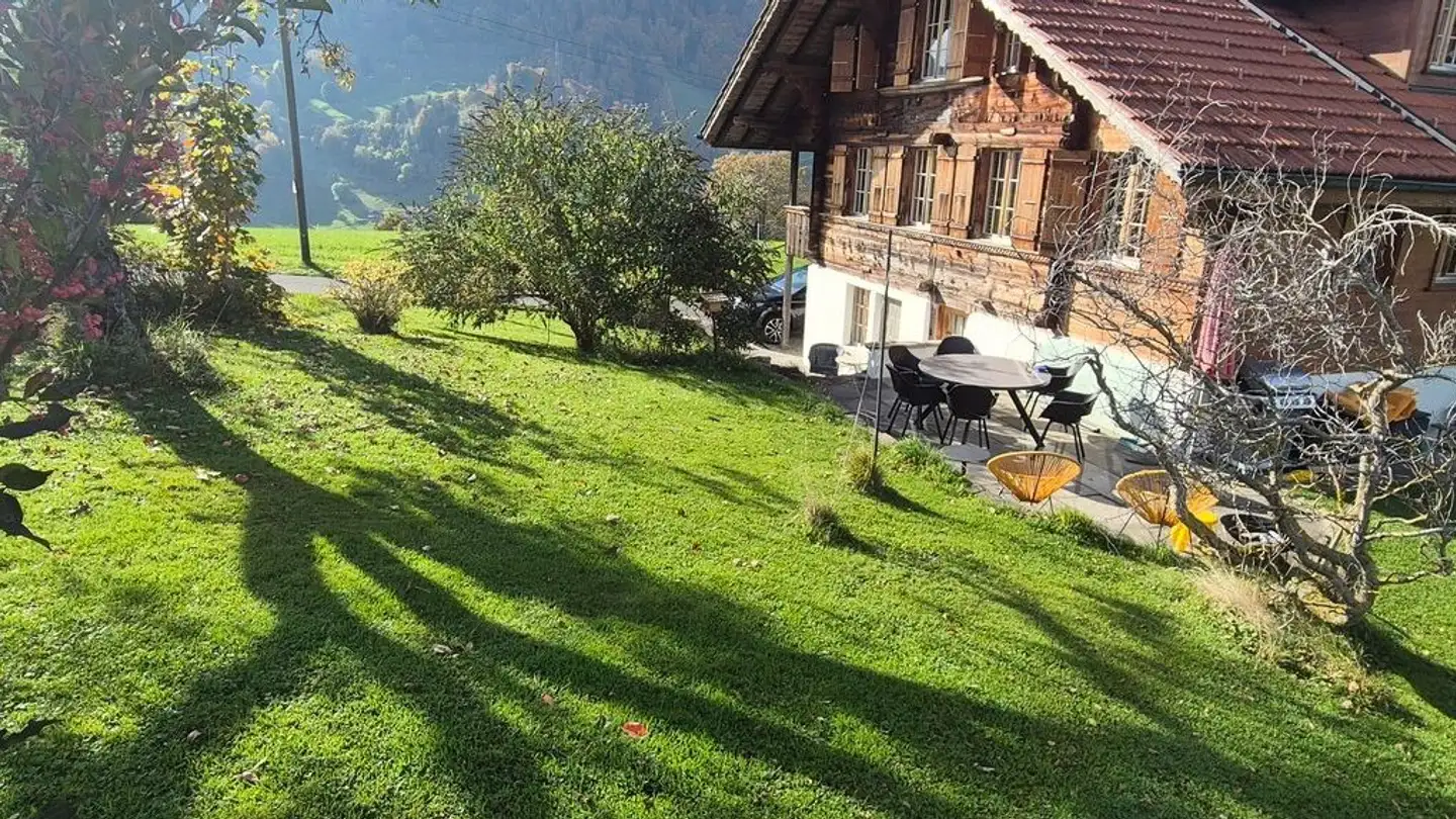 Single house for rent - Hundbühlstrasse 1, 3703 Aeschi b. Spiez