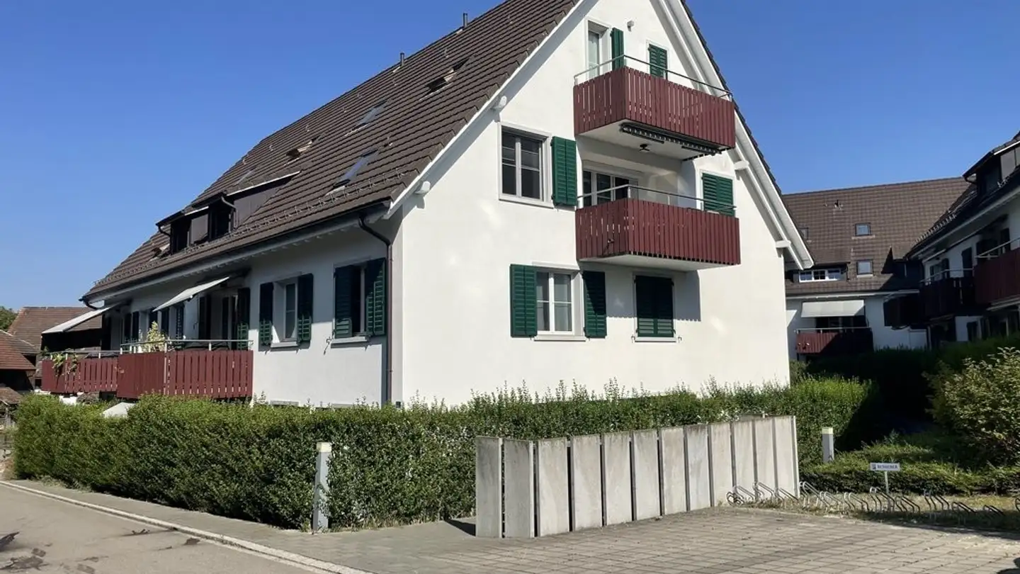 Single garage for rent - Sandrainstrasse 2, 8156 Oberhasli