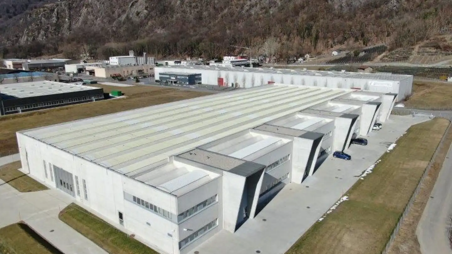 Negozio in affitto - Via La Monda 28, 6534 S. Vittore - Photo 3