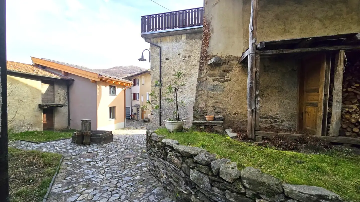 Single house for sale - 6956 Lopagno