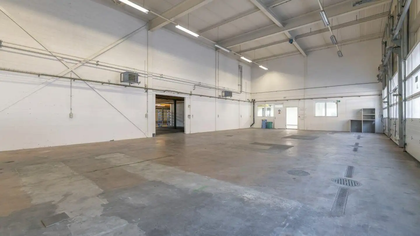 Commercial for rent - Badstrasse 22, 8867 Niederurnen - Photo 2