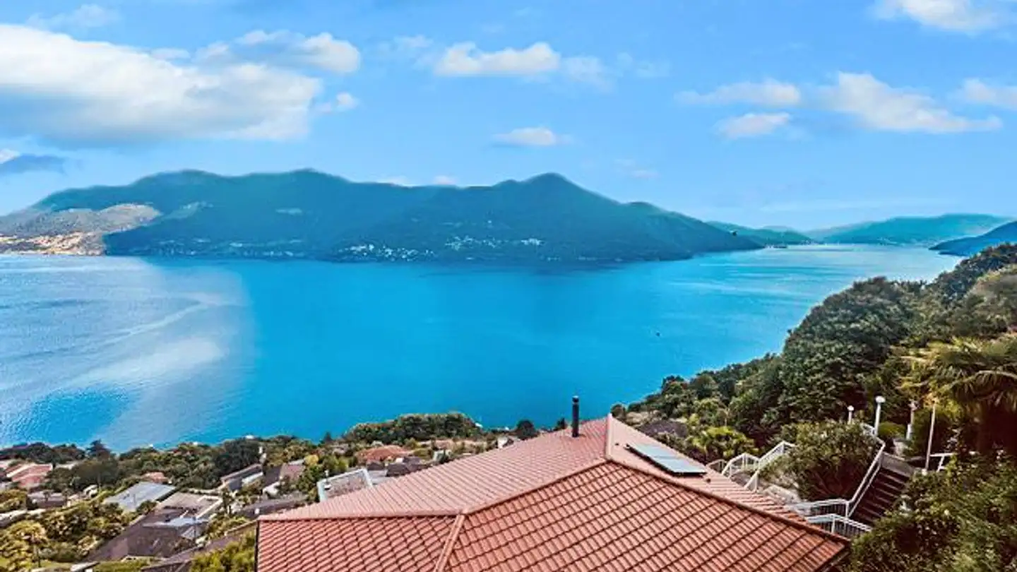 Villa in vendita - Via Ghiridone, 6614 Brissago