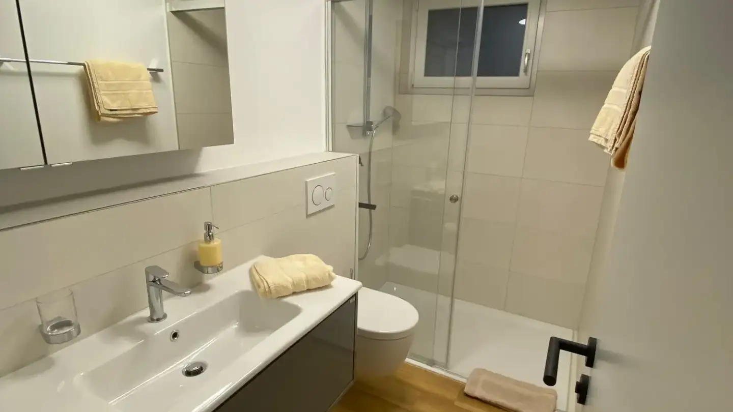 Studio mieten - Kantonsstrasse 33a, 8807 Freienbach - Foto 4