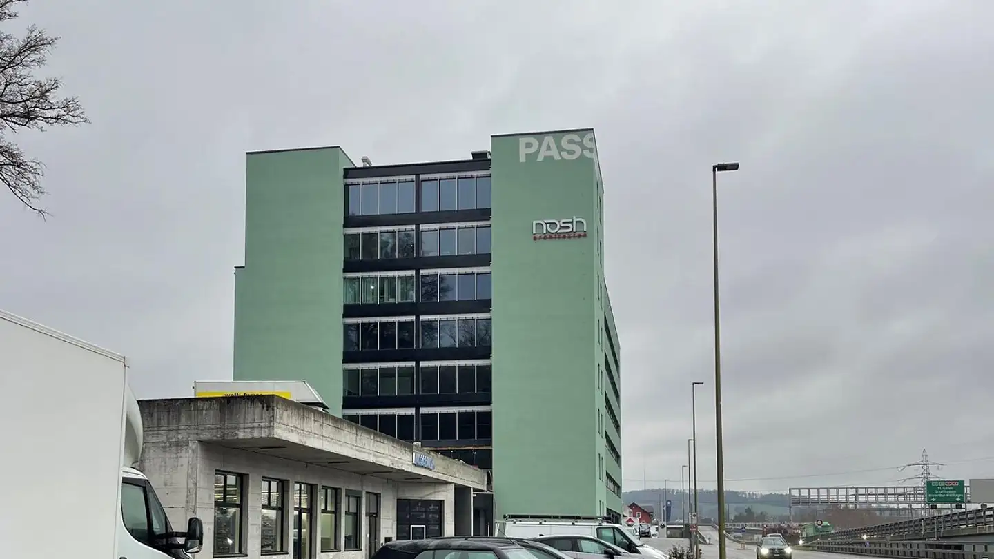 Commercial for rent - Zürcherstrasse 320, 8406 Winterthur