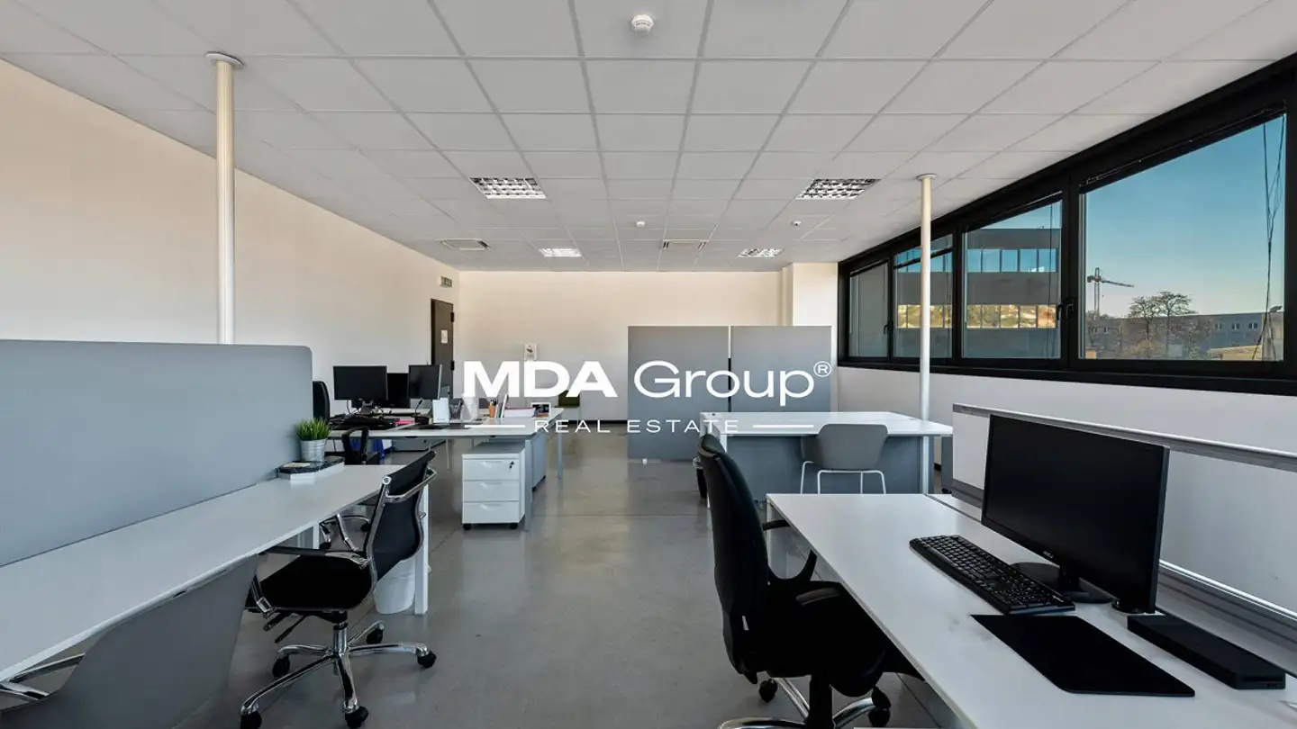 Bürofläche mieten - Via Cantonale, 6855 Stabio - Foto 4