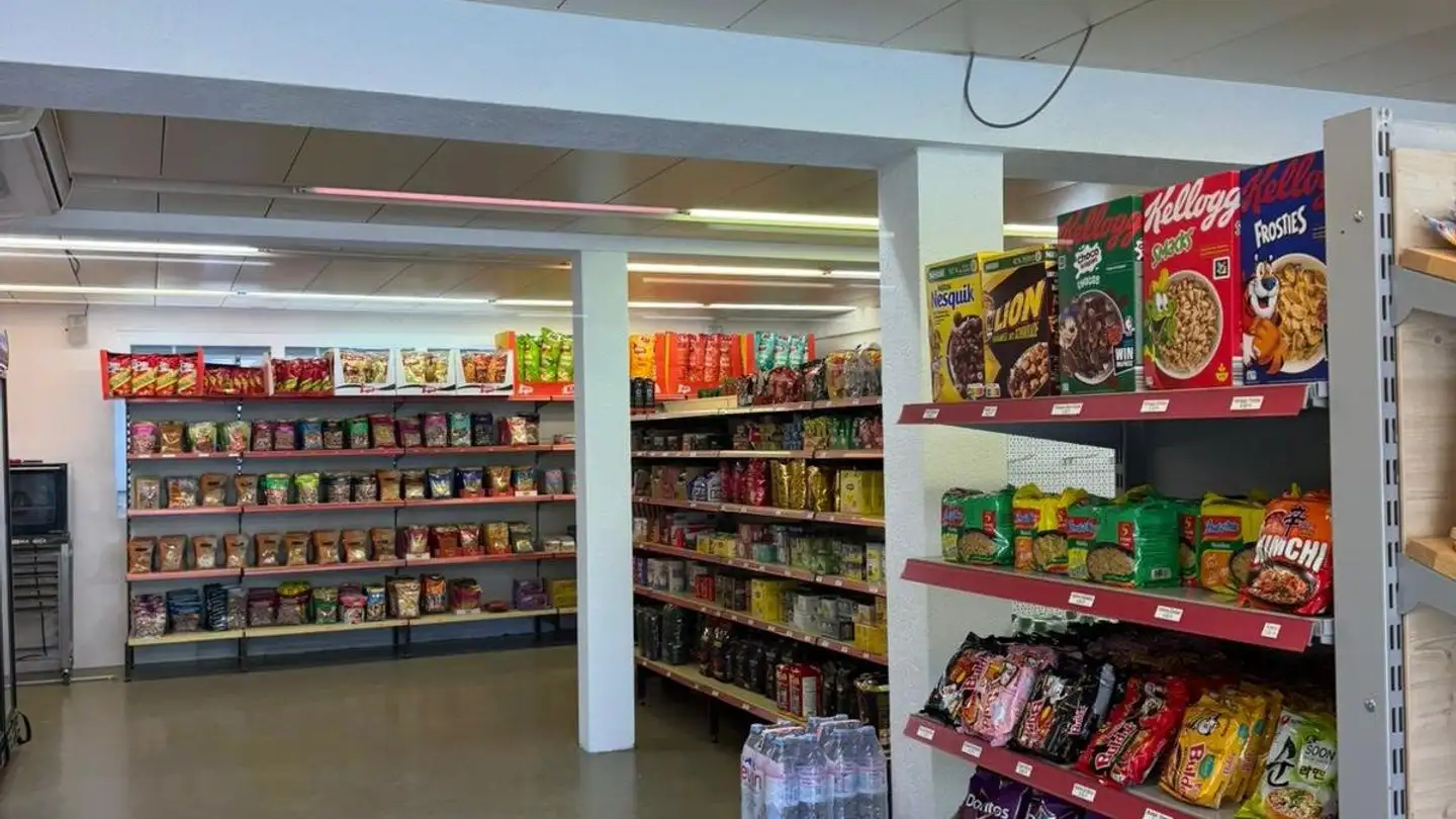 Negozio in affitto - Hauptstrasse 39, 5316 Leuggern - Photo 4