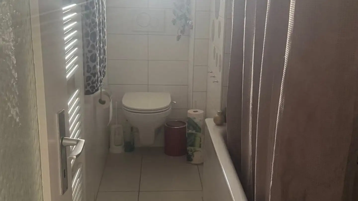 Wohnung mieten - Rue Ernst-Schüler / Ernst-Schüler-Strasse 72, 2502 Biel/Bienne - Foto 4
