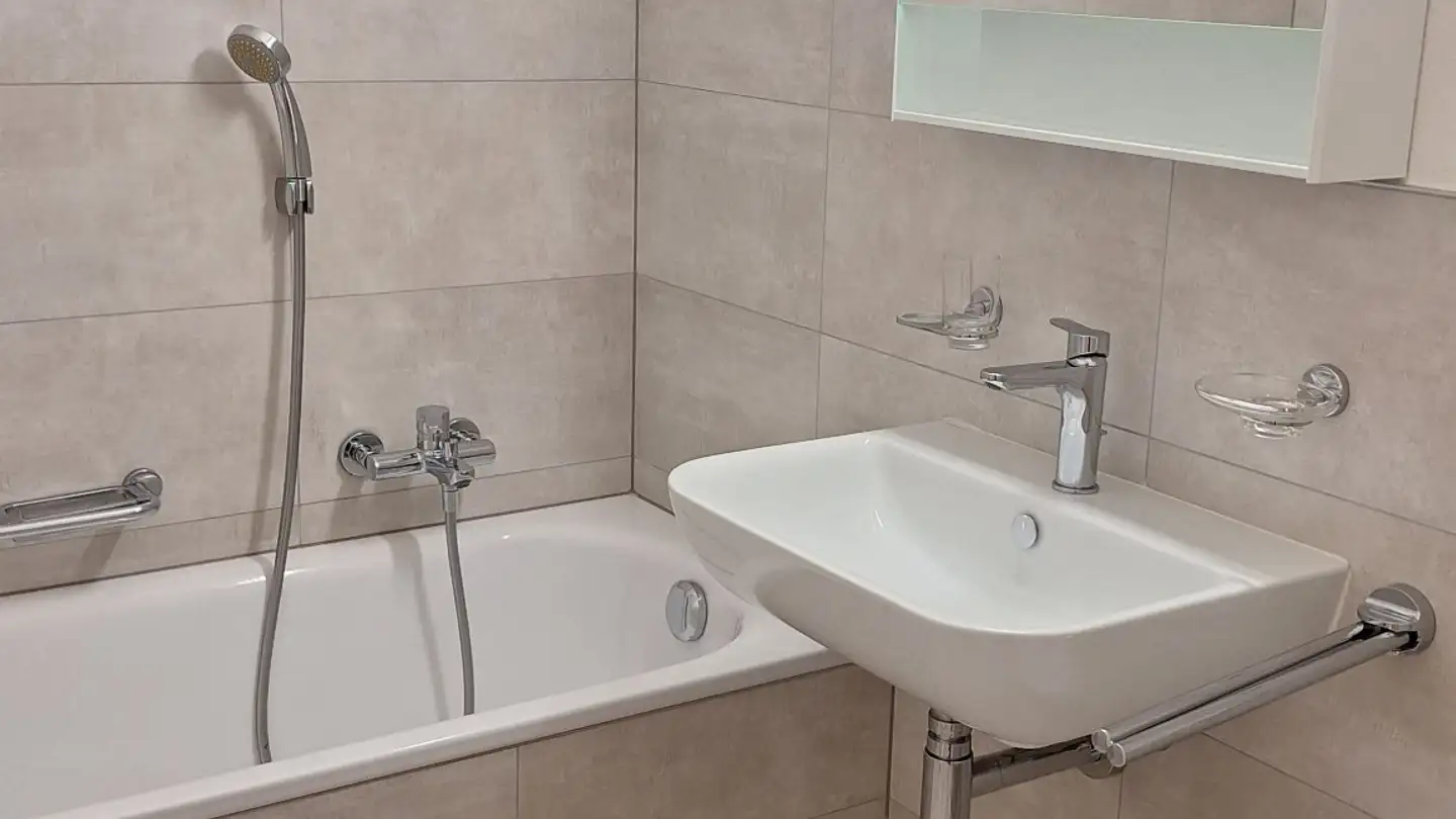 Appartement à louer - Er Stráda Del Tasígn 18, 6513 Monte Carasso - Photo 3