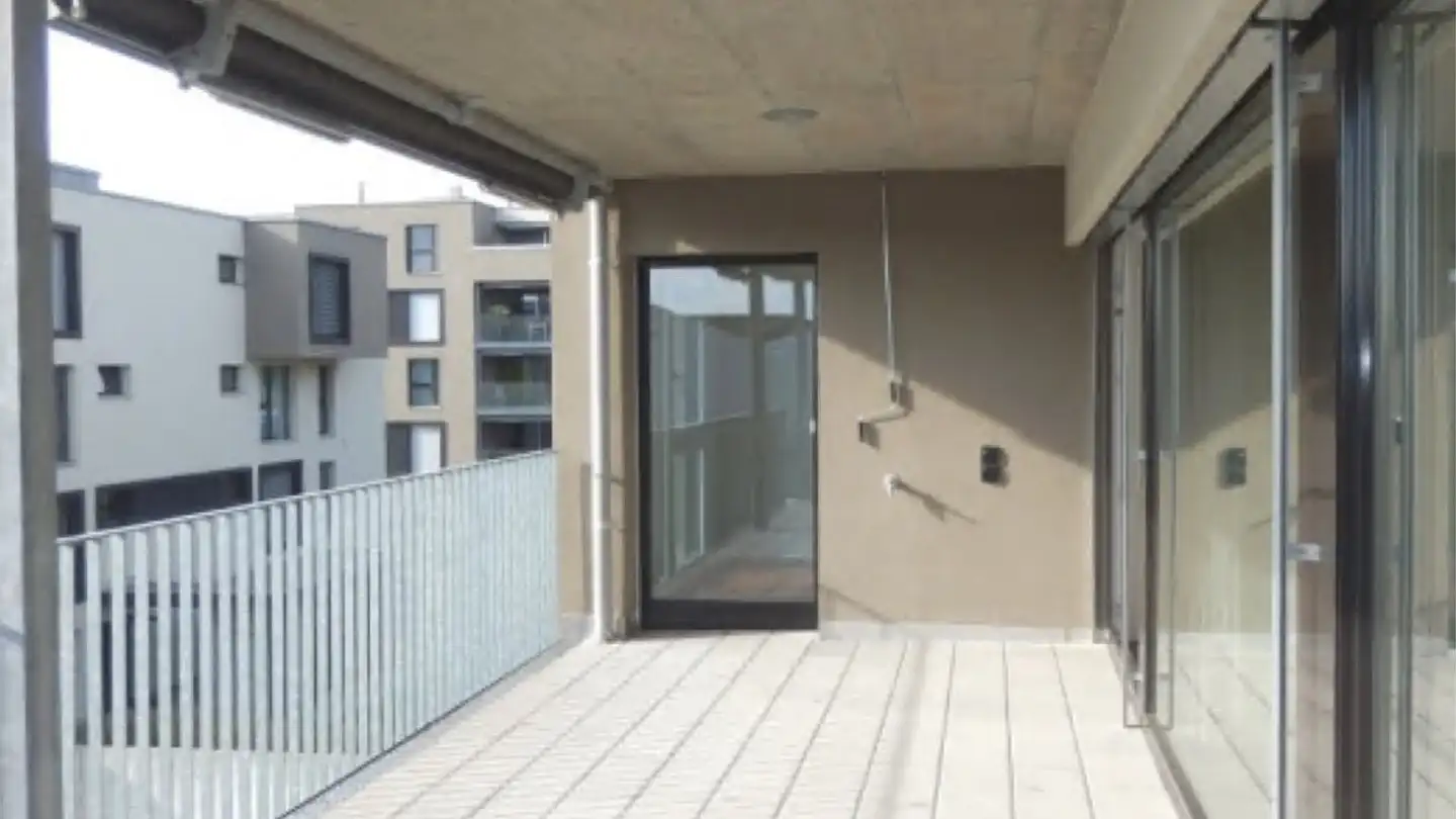 Appartamento in affitto - Zürichstrasse, 8340 Hinwil - Photo 2