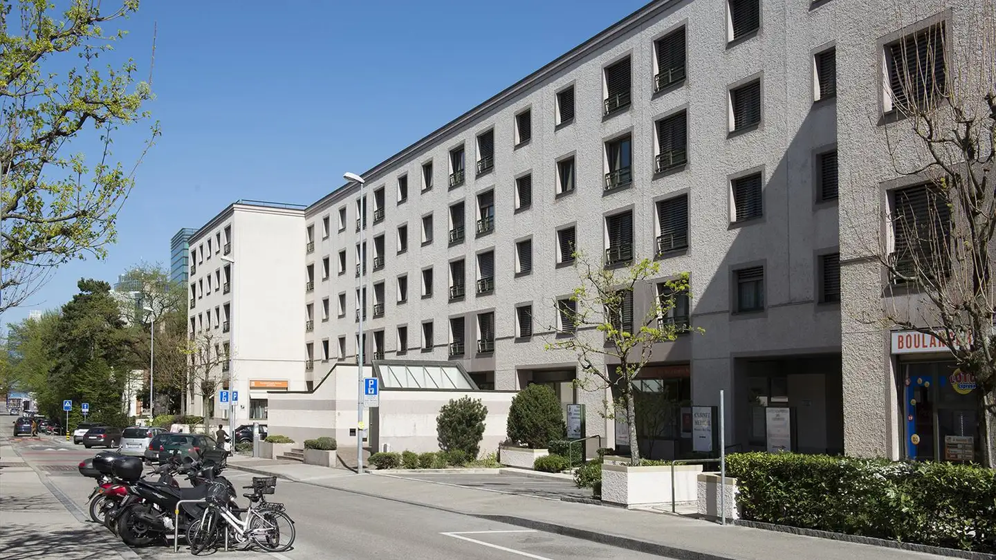 Single garage for rent - Chemin Des Colombettes 2, 1202 Genève - Photo 2