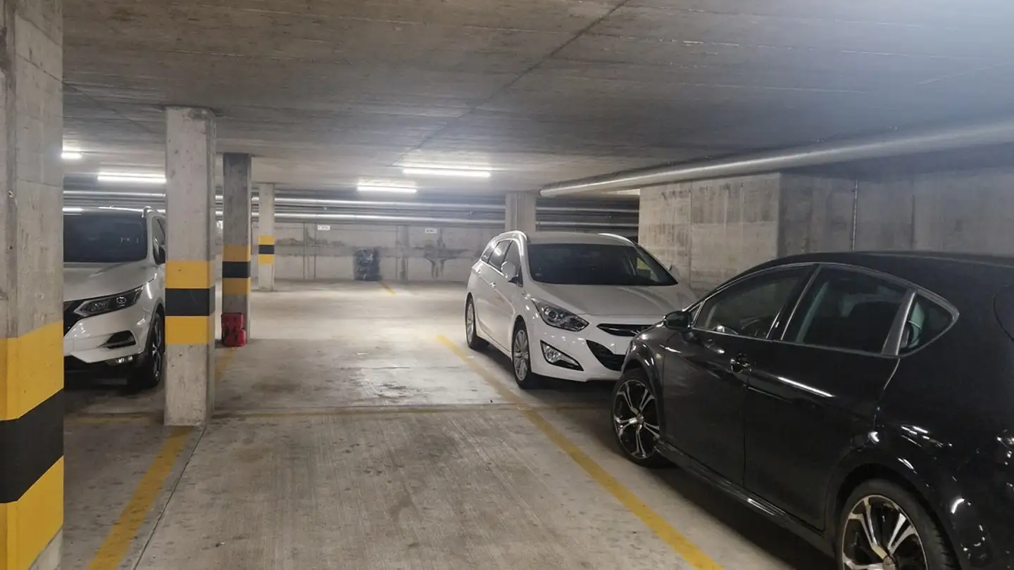 Parkplatz im Freien mieten - 8004 Zürich