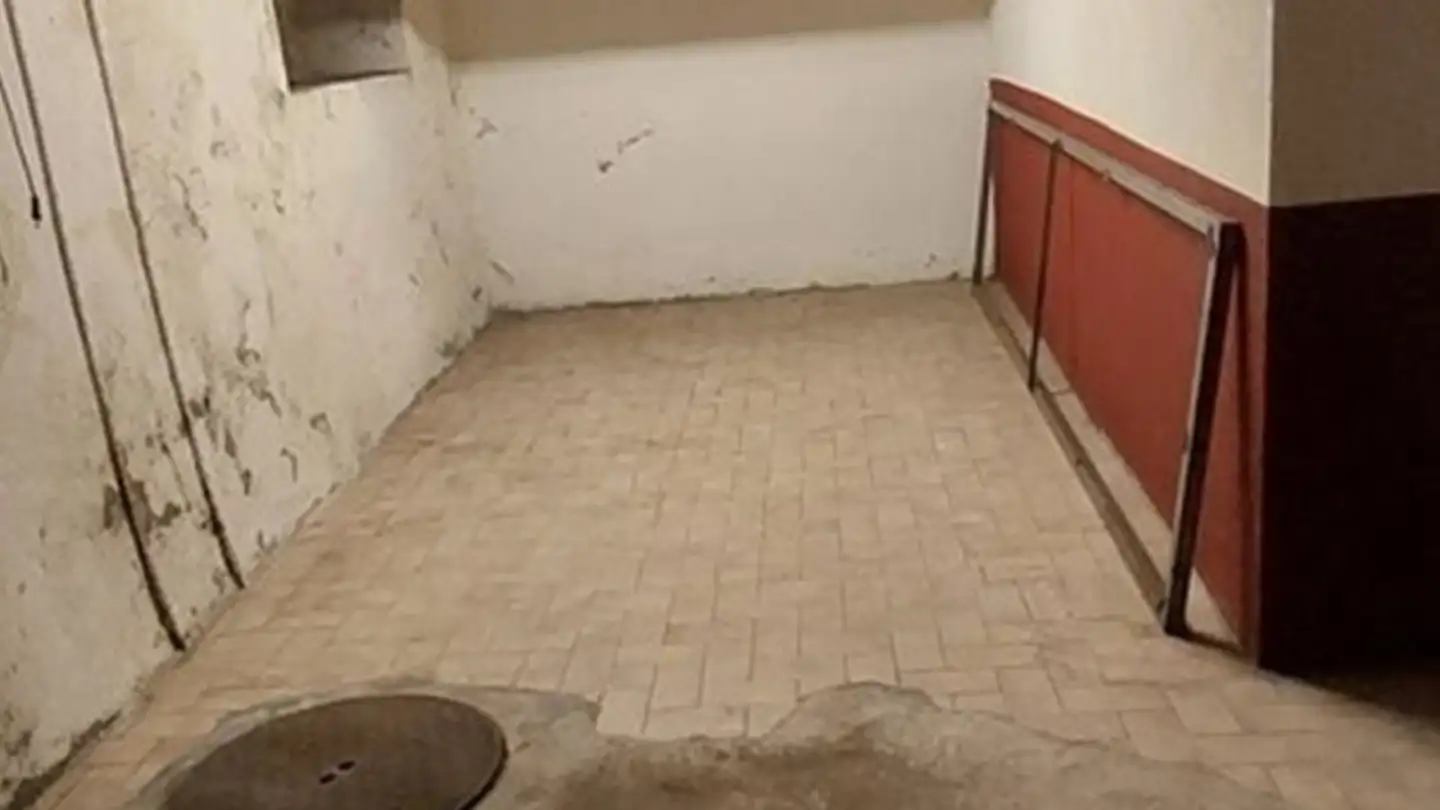 Mischgenutztes Gebäude mieten - Rue De La Balance 5, 2300 La Chaux-de-Fonds