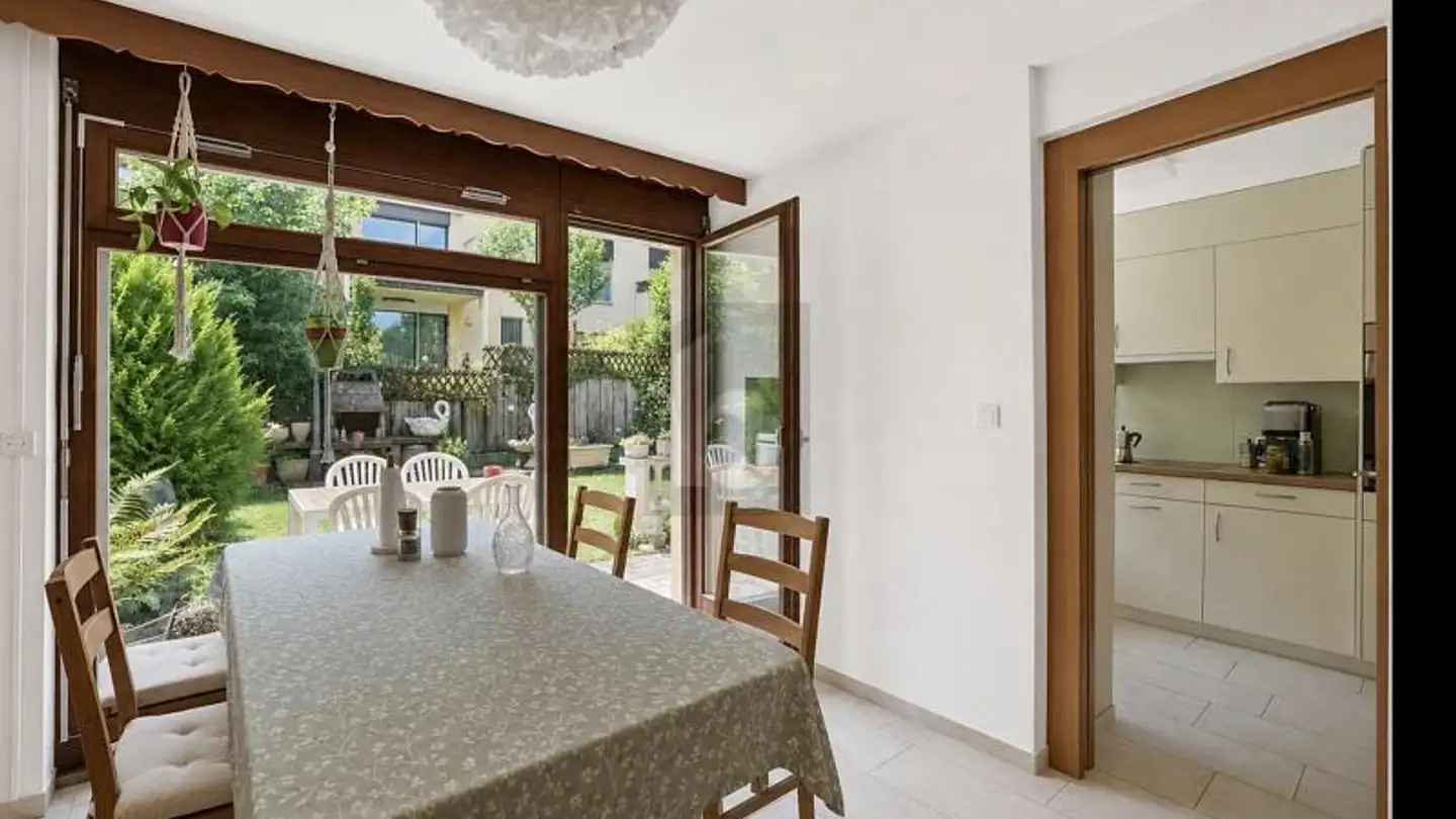 Semi-detached house for rent - 8041 Zürich - Photo 2