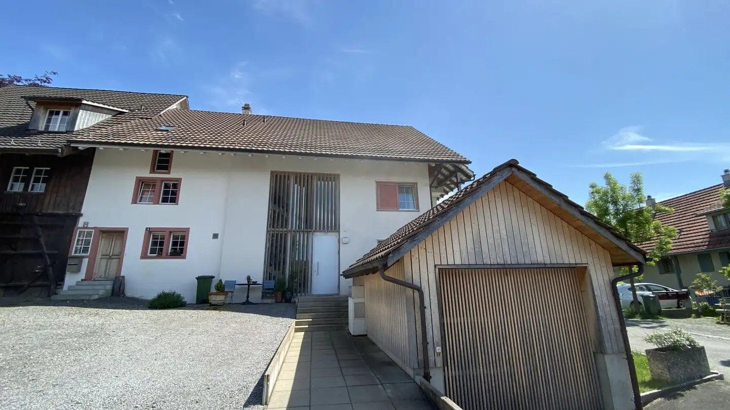 Garage individuel à louer - Ausserfeldstrasse 9, 8911 Rifferswil
