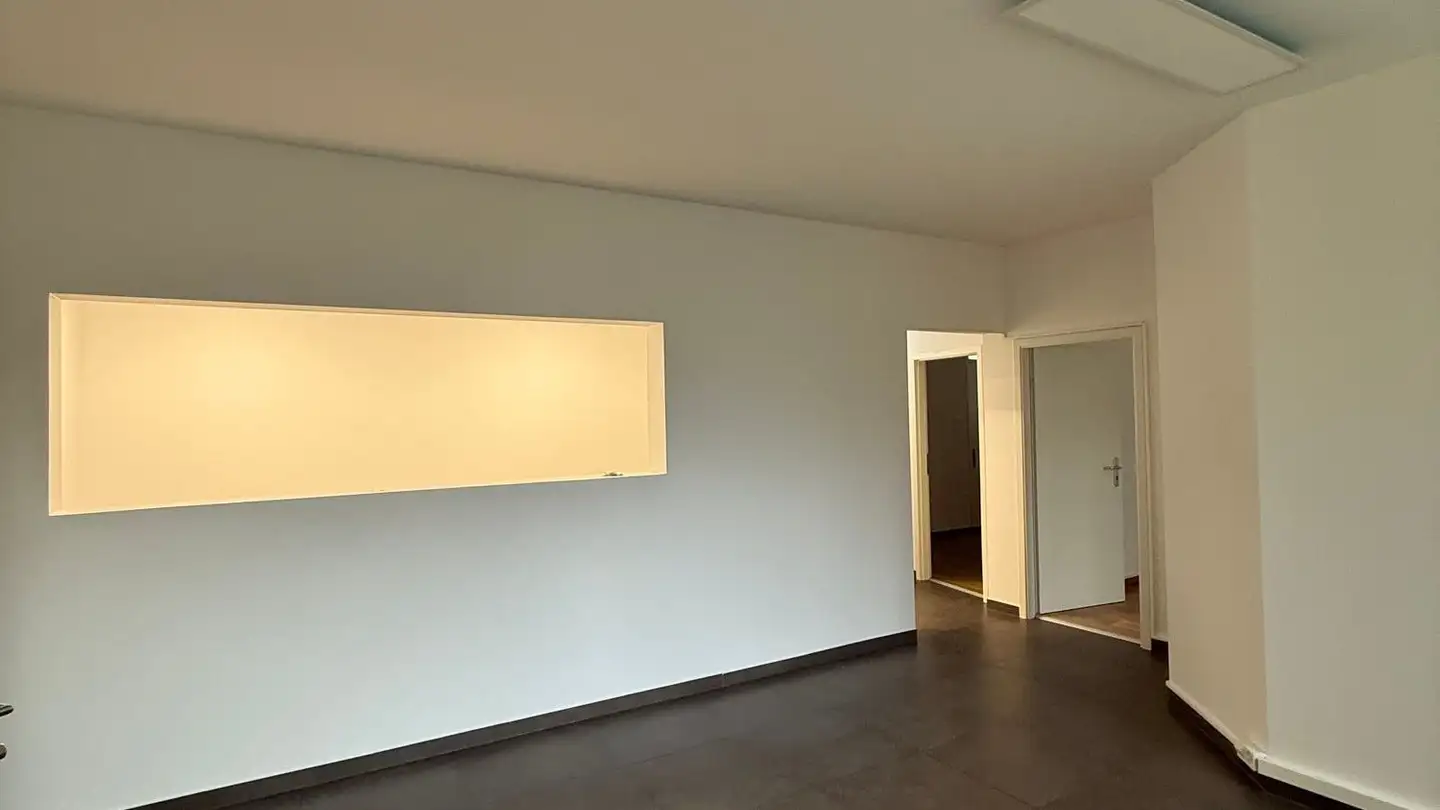 Magasin à louer - Rue De L'arc-En-Ciel 12, 1030 Bussigny - Photo 2