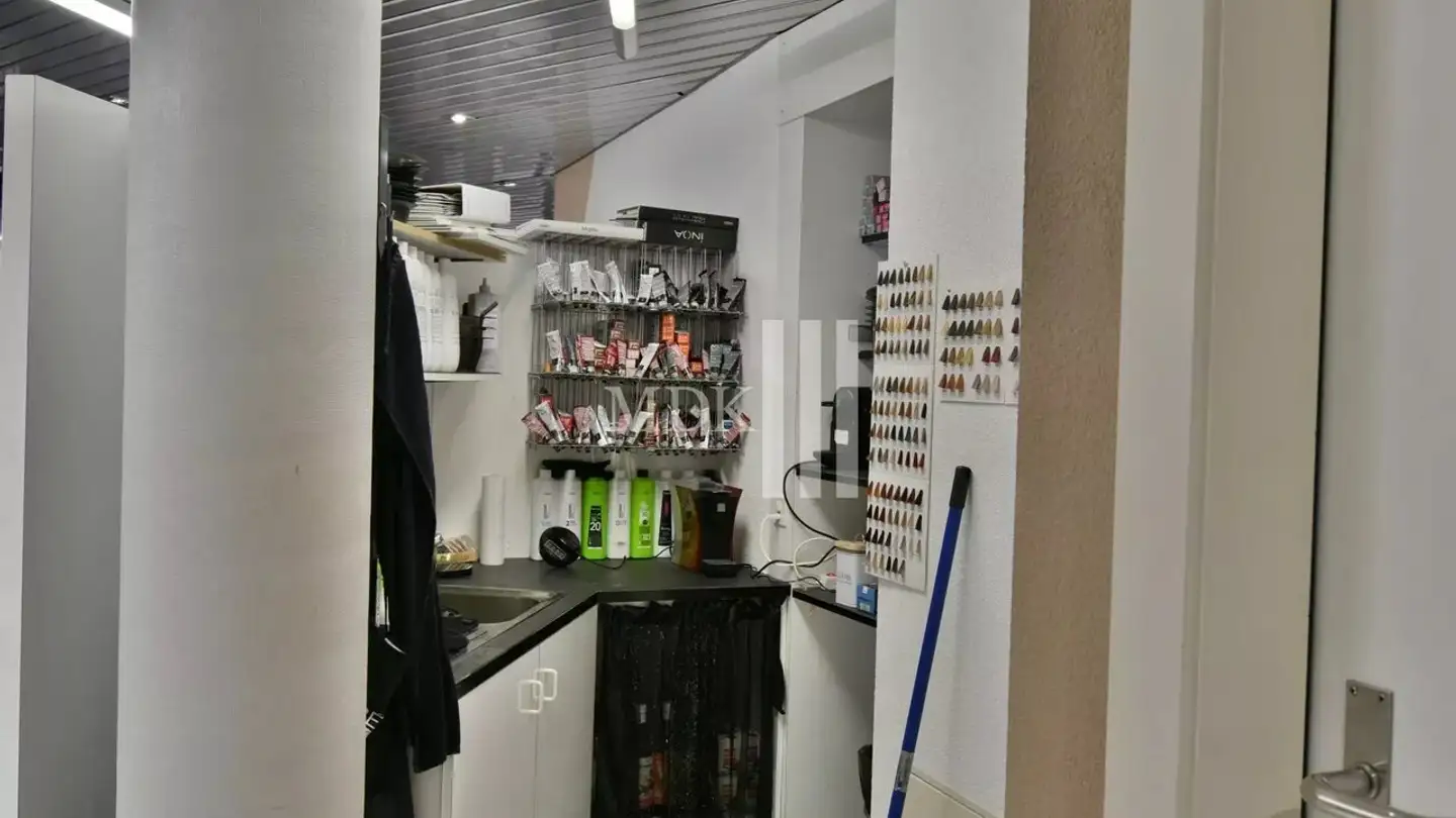 Spazio ufficio in affitto - Rue De Venise 3b, 1870 Monthey - Photo 4